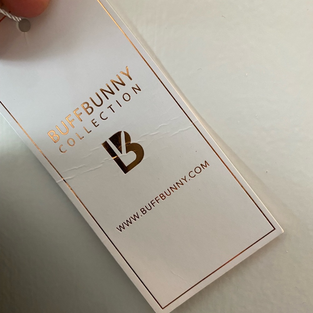 NWT Buff bunny ALL BLACK LEGGINGS